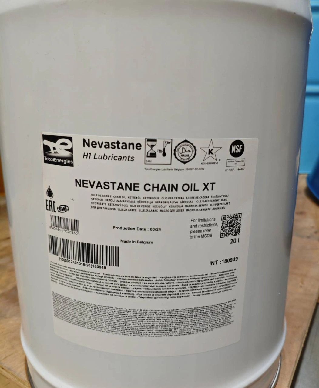 Total Nevastane Chain Oil XT .2.jpg